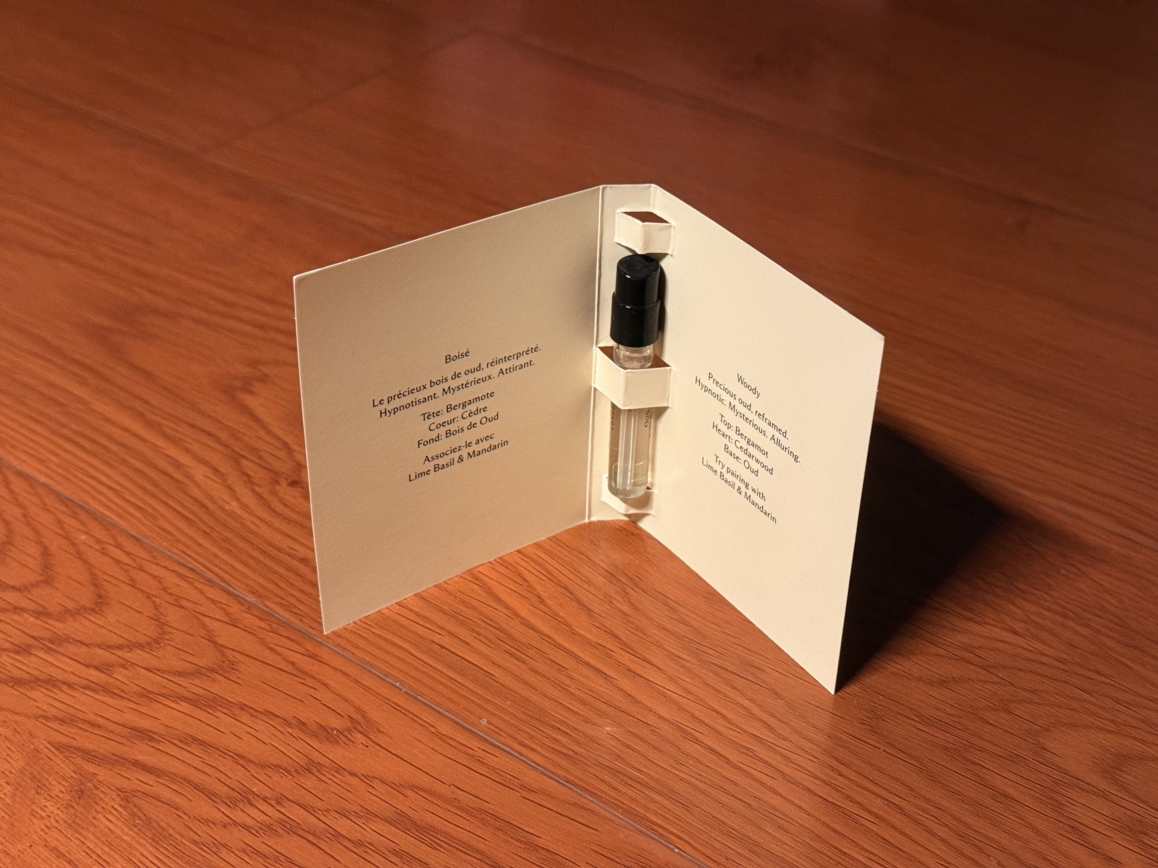 Oud & Bergamot 氛围